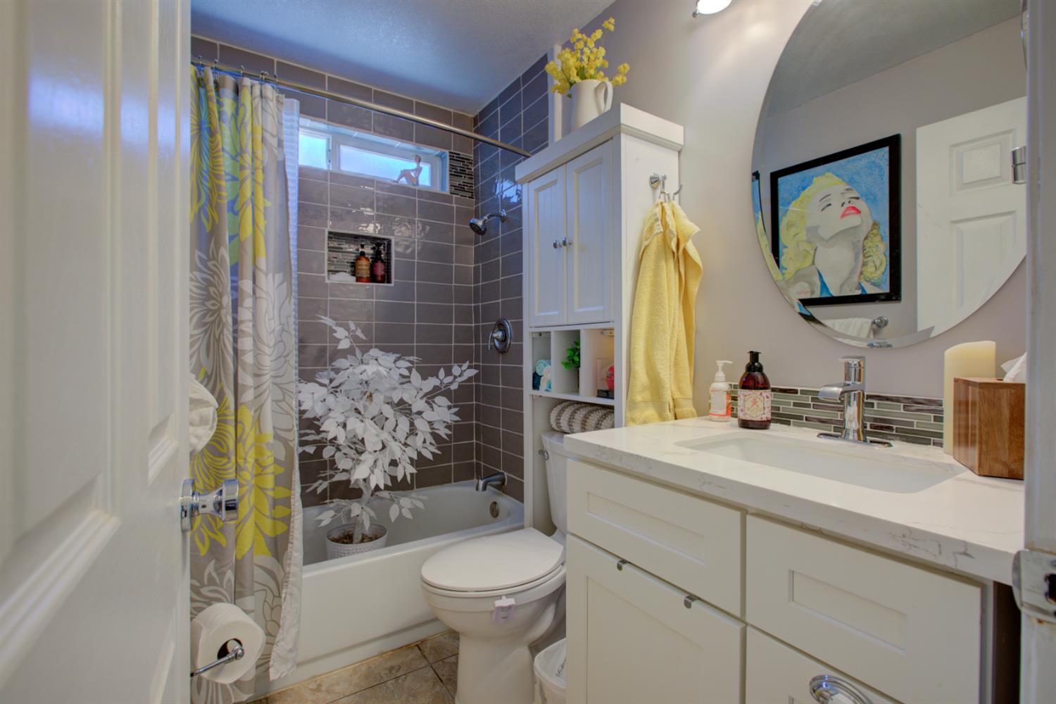 12123 Fearl Dr, Waterford, CA 95386
