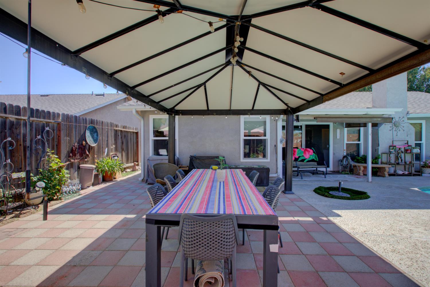 12123 Fearl Dr, Waterford, CA 95386