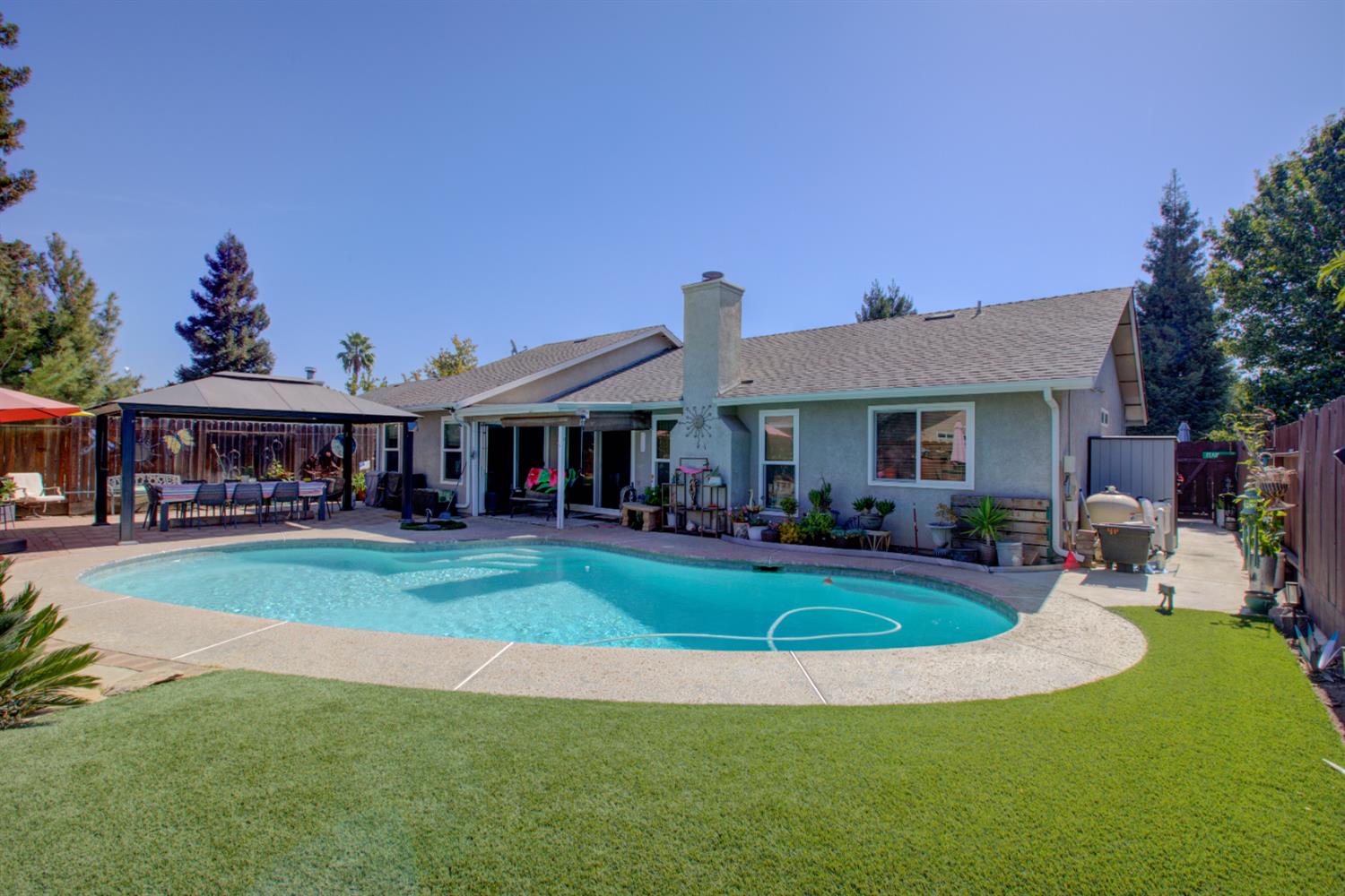 12123 Fearl Dr, Waterford, CA 95386