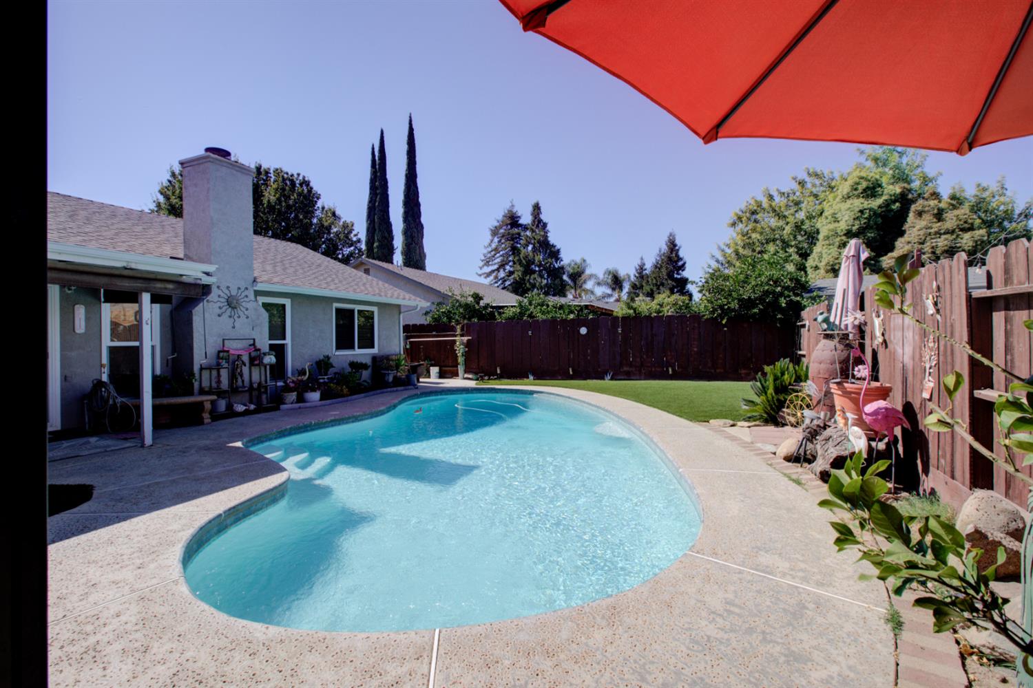 12123 Fearl Dr, Waterford, CA 95386