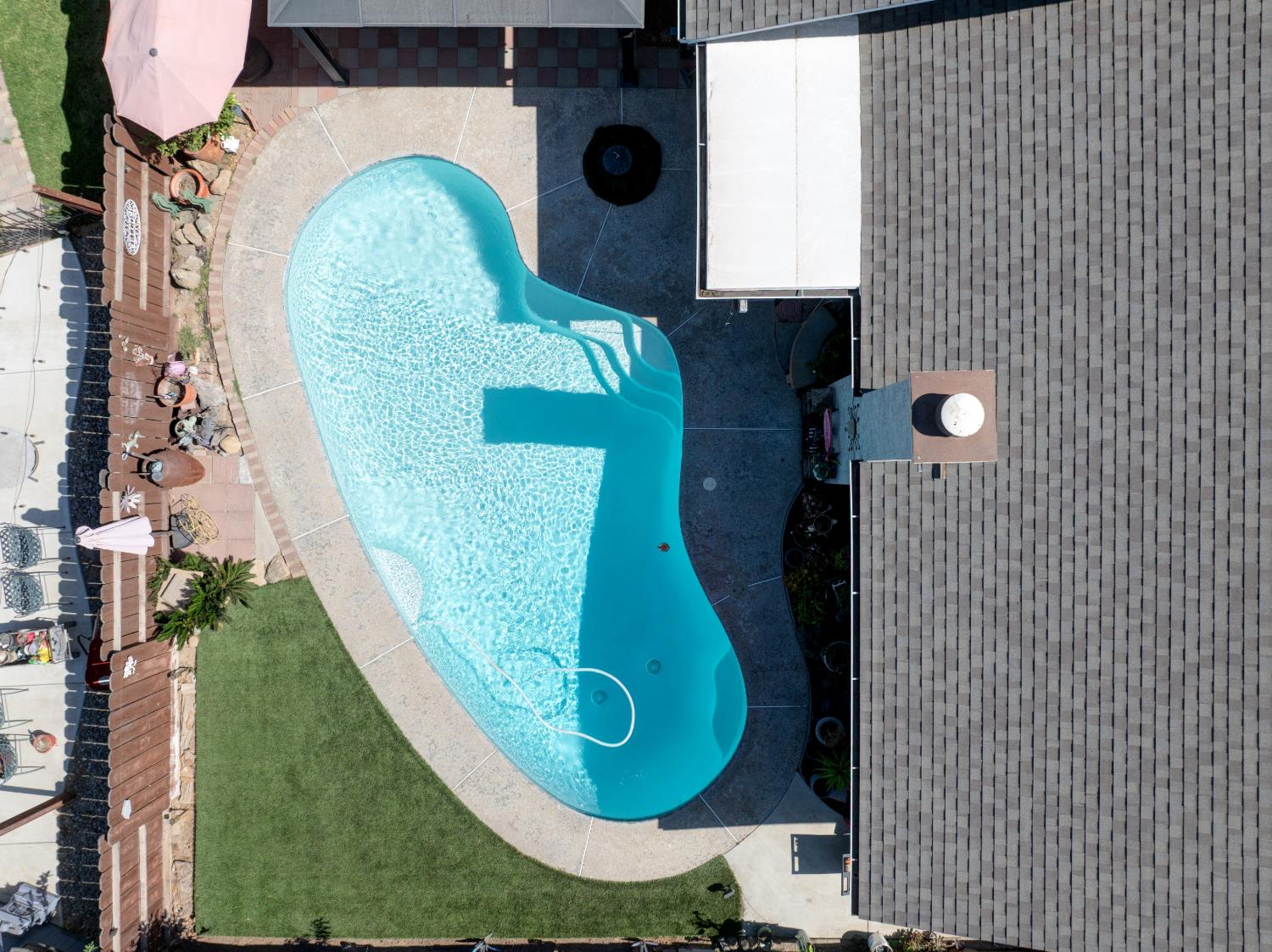 12123 Fearl Dr, Waterford, CA 95386