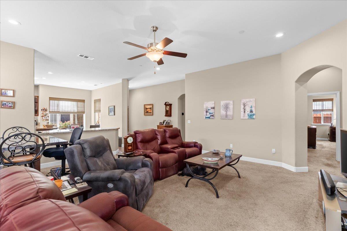 1981 Salvador Way, Manteca, CA 95336