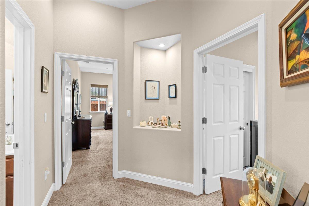 1981 Salvador Way, Manteca, CA 95336