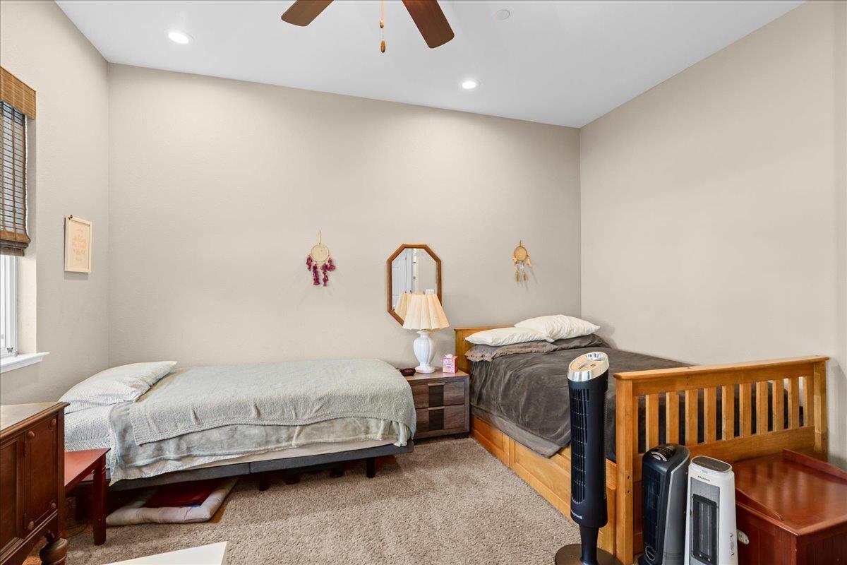 1981 Salvador Way, Manteca, CA 95336