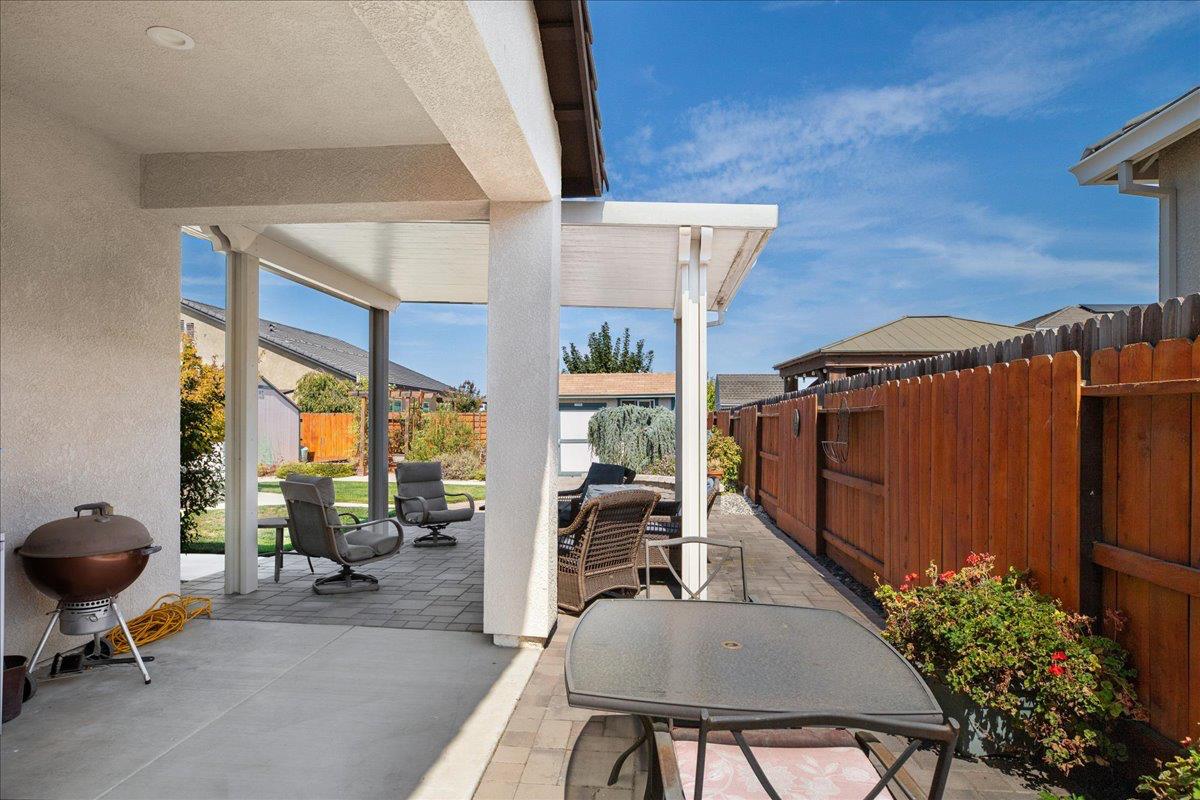 1981 Salvador Way, Manteca, CA 95336