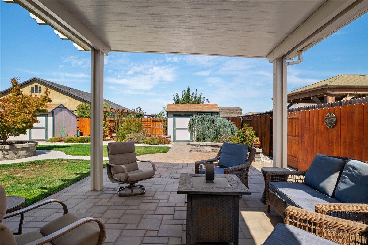 1981 Salvador Way, Manteca, CA 95336