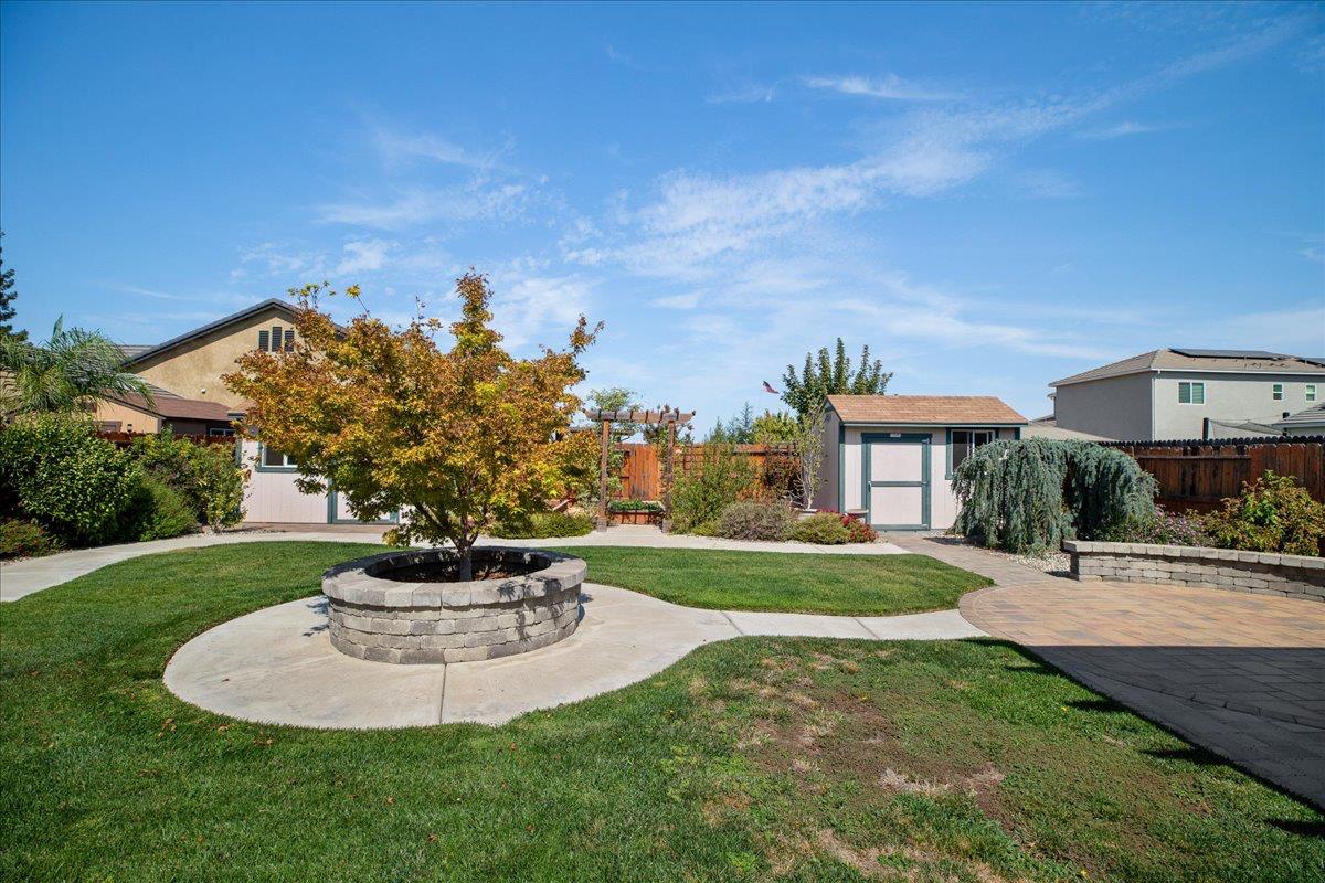 1981 Salvador Way, Manteca, CA 95336