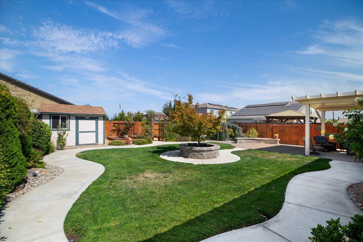 1981 Salvador Way, Manteca, CA 95336