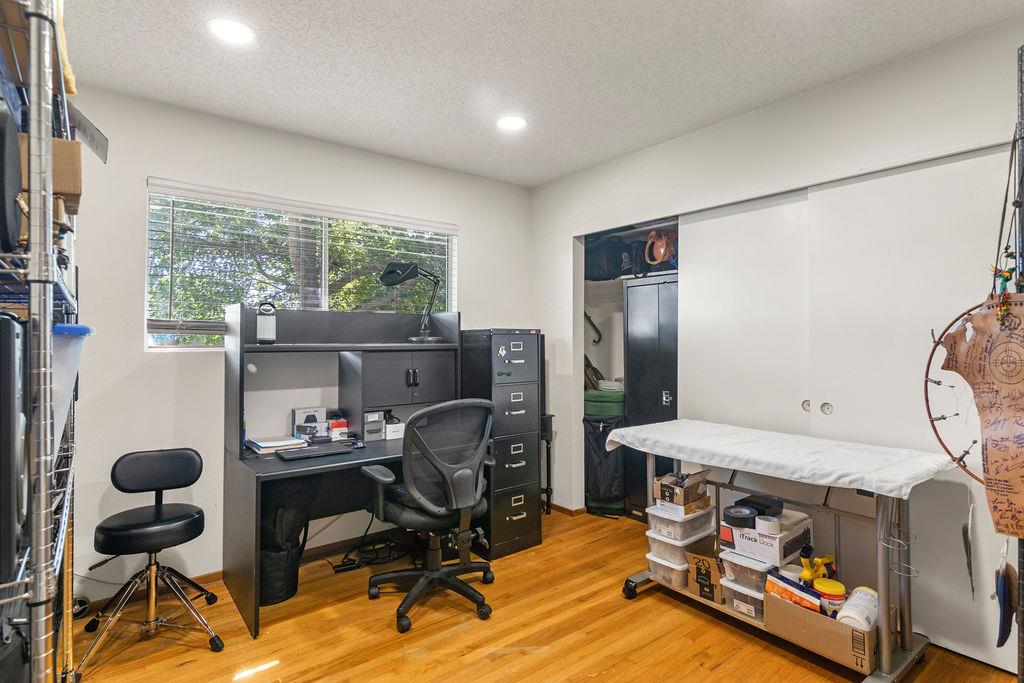 1018 Huntington Dr, Modesto, CA 95350