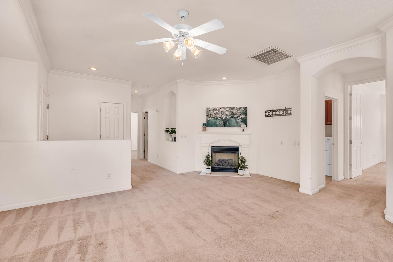 2957 La Vina Cir, Los Banos, CA 93635