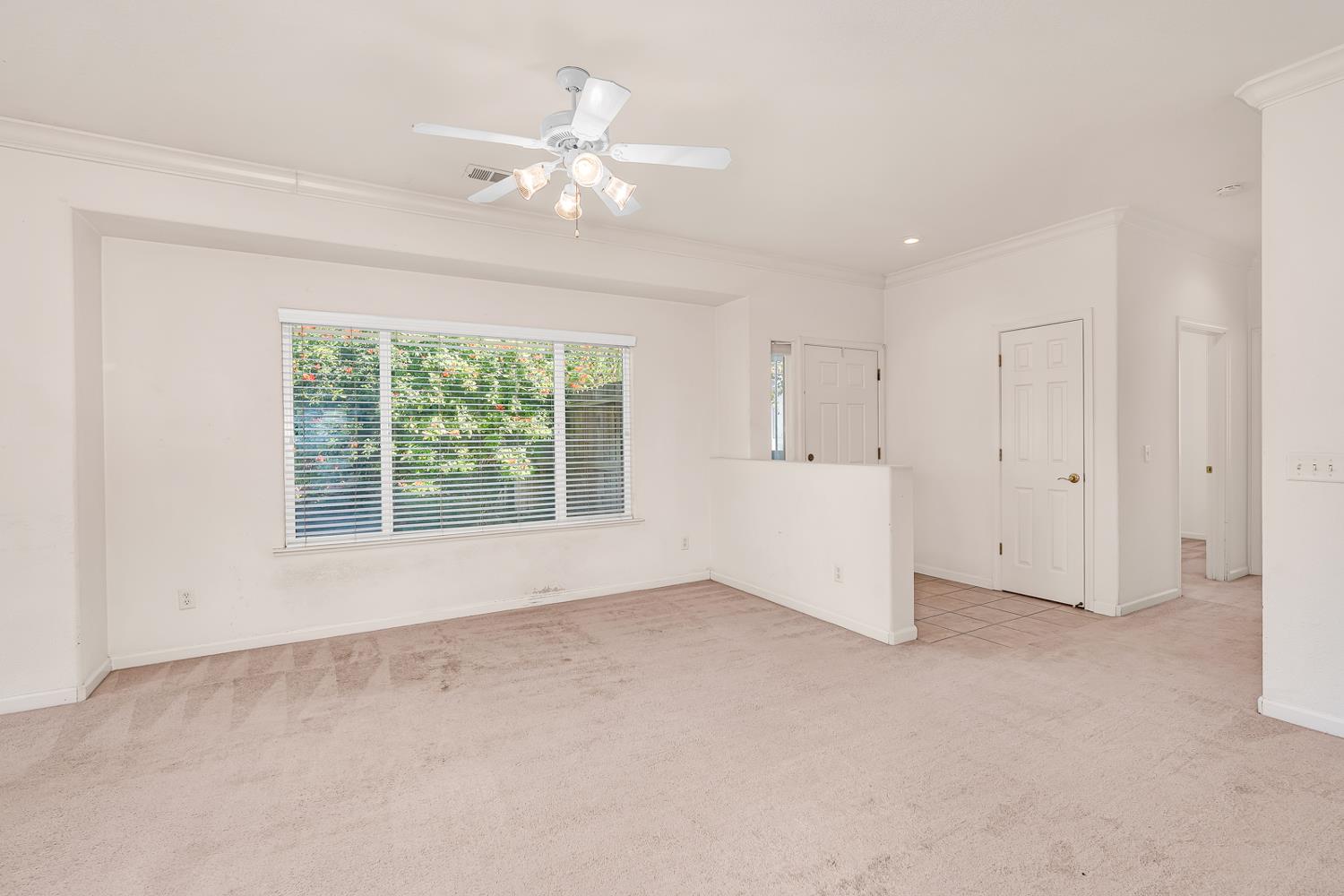 2957 La Vina Cir, Los Banos, CA 93635