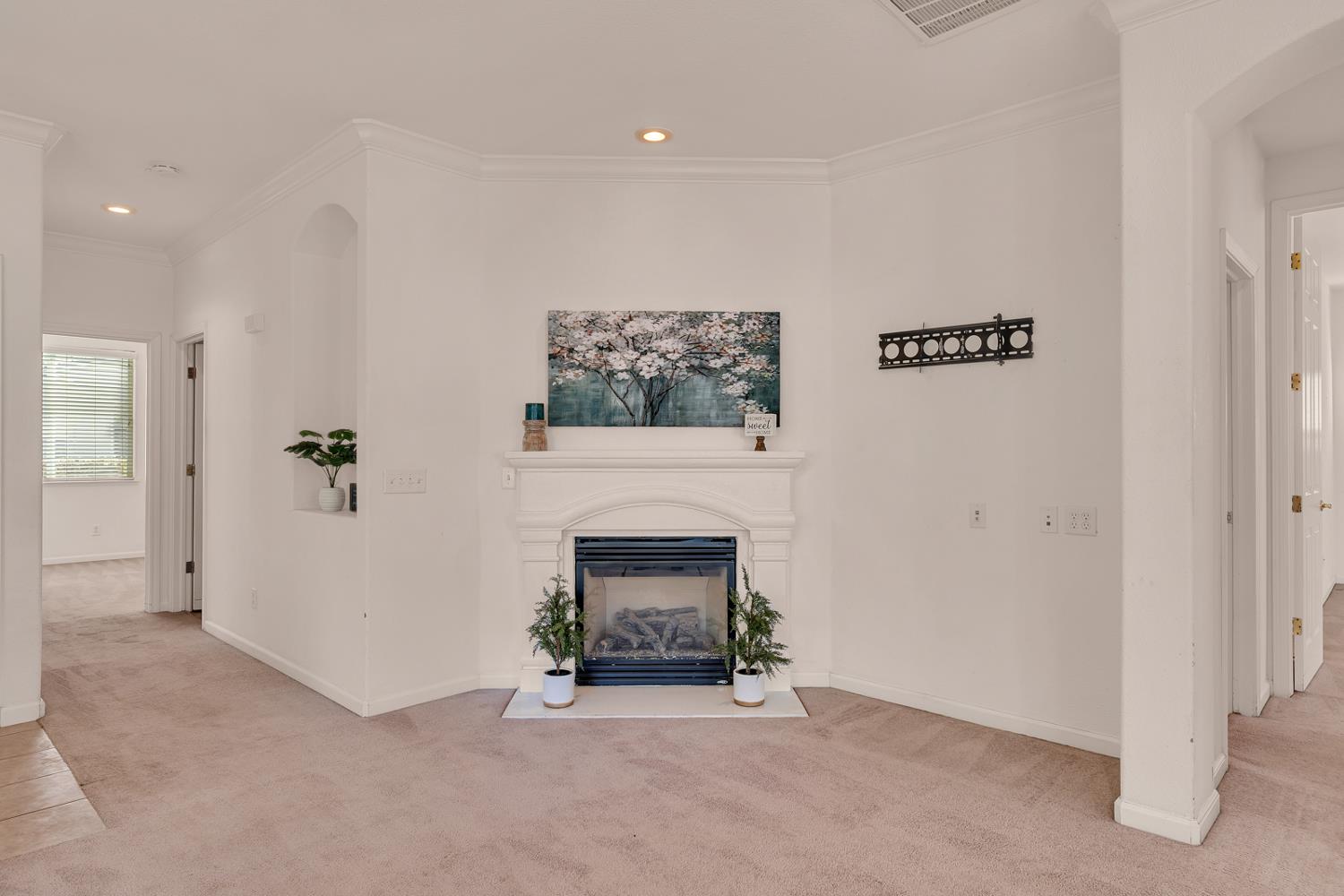2957 La Vina Cir, Los Banos, CA 93635