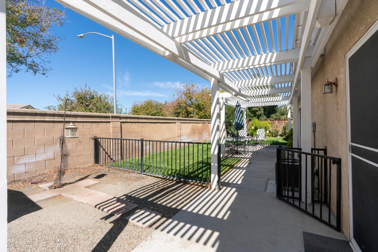 2957 La Vina Cir, Los Banos, CA 93635
