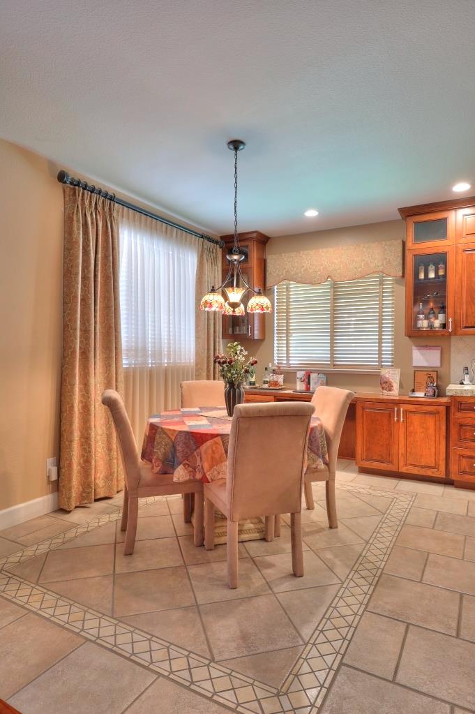 1528 Rose Garden Ct, Modesto, CA 95356