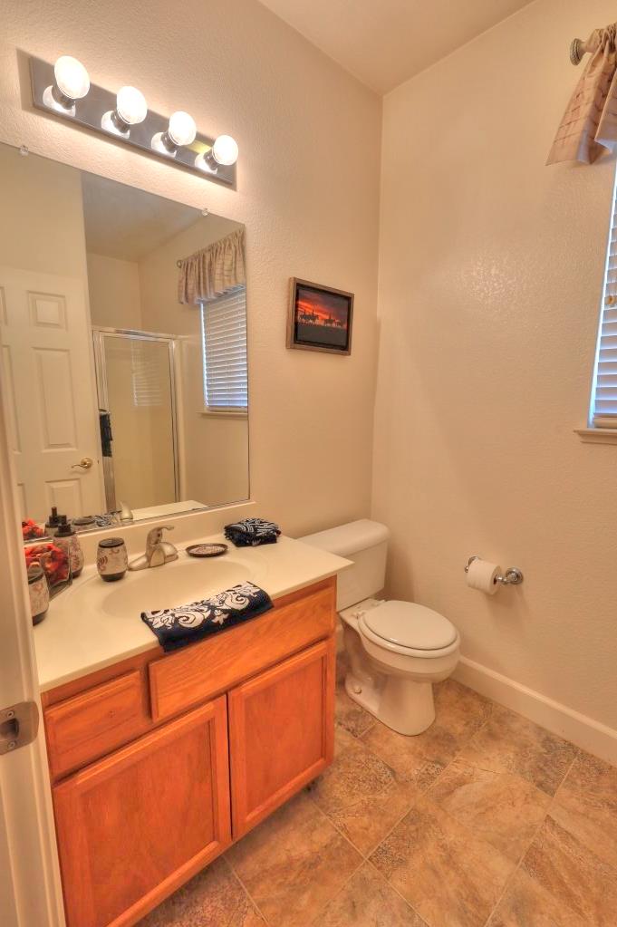 1528 Rose Garden Ct, Modesto, CA 95356