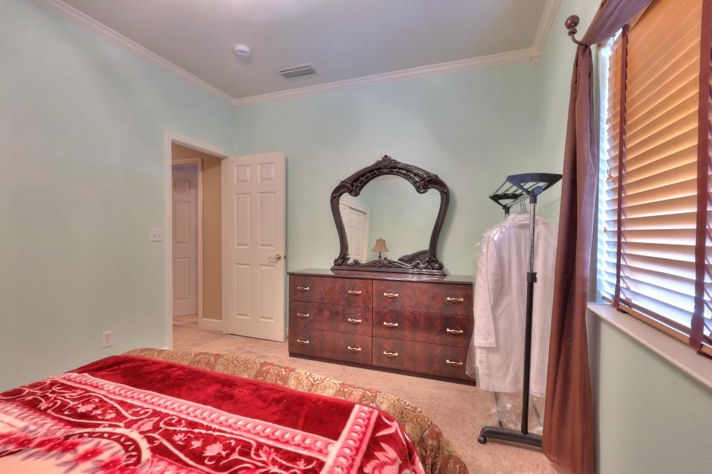 1528 Rose Garden Ct, Modesto, CA 95356