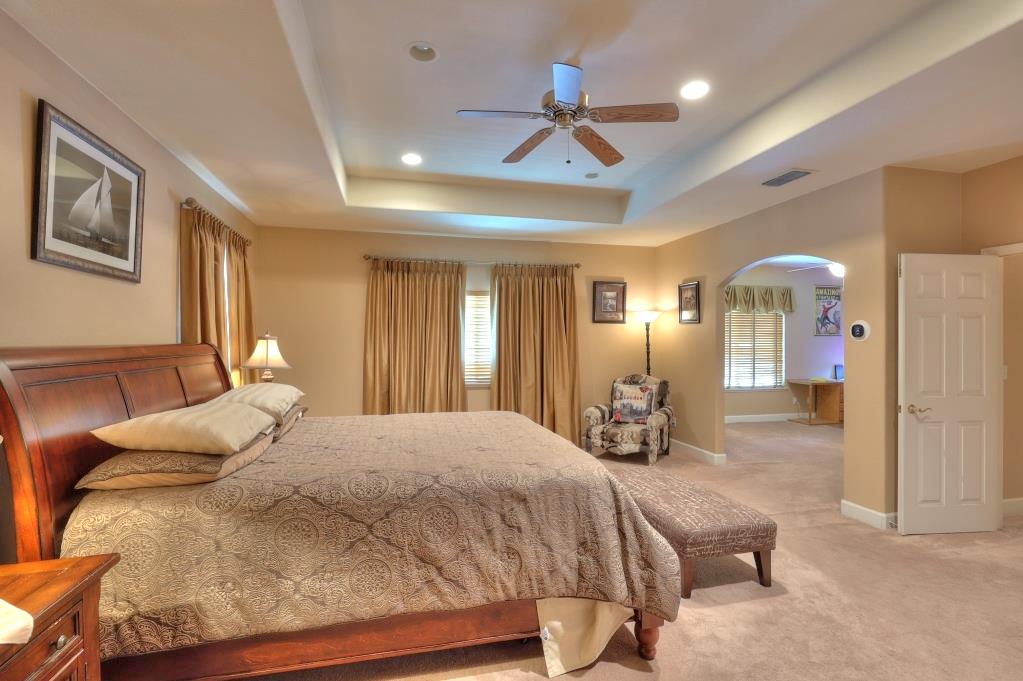1528 Rose Garden Ct, Modesto, CA 95356
