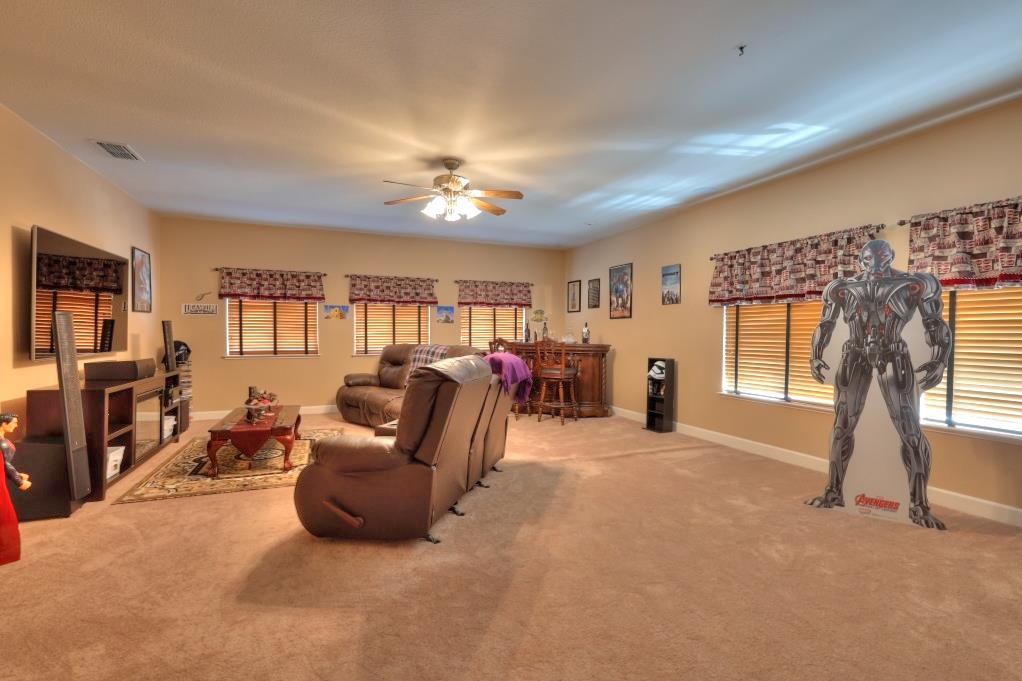 1528 Rose Garden Ct, Modesto, CA 95356
