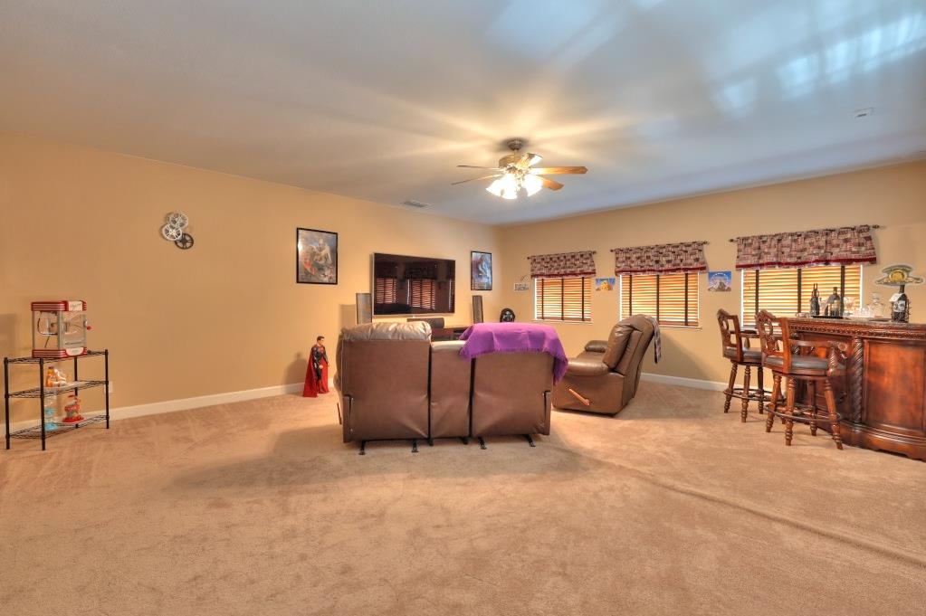 1528 Rose Garden Ct, Modesto, CA 95356