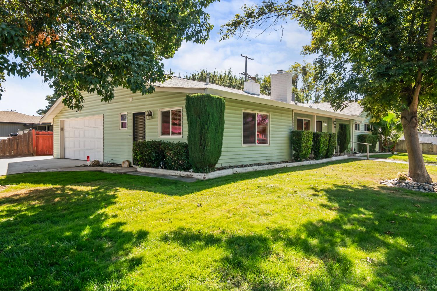 1310 Del Vale Ave, Modesto, CA 95350