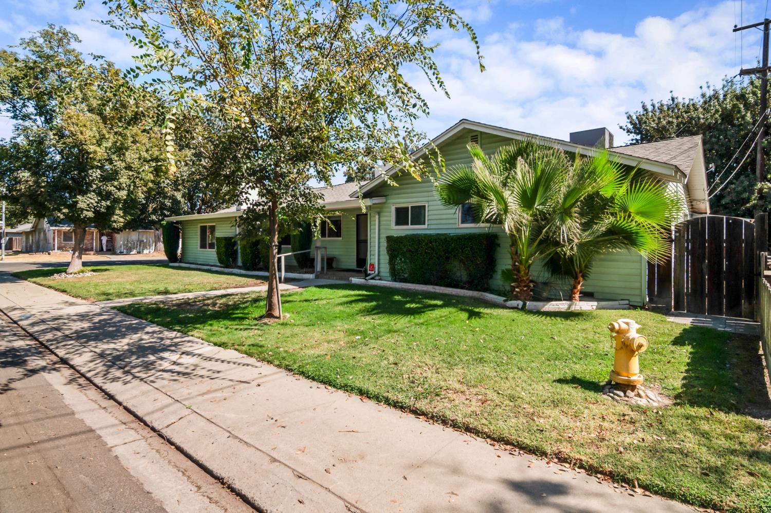 1310 Del Vale Ave, Modesto, CA 95350