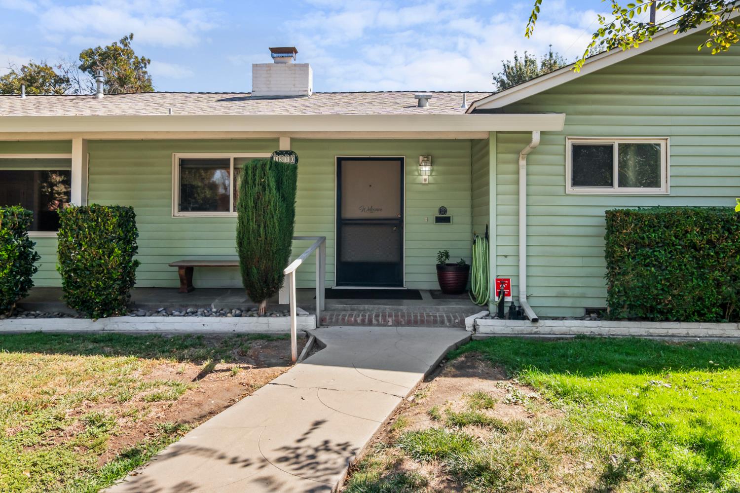 1310 Del Vale Ave, Modesto, CA 95350