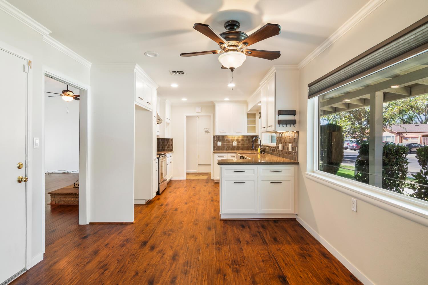 1310 Del Vale Ave, Modesto, CA 95350