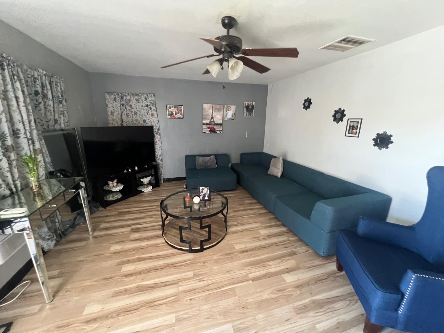 6860 6848 Walnut Ave, Winton, CA 95388