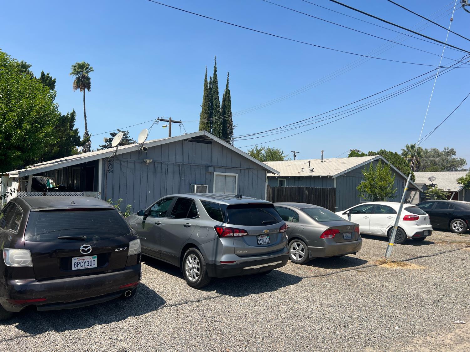 6860 6848 Walnut Ave, Winton, CA 95388