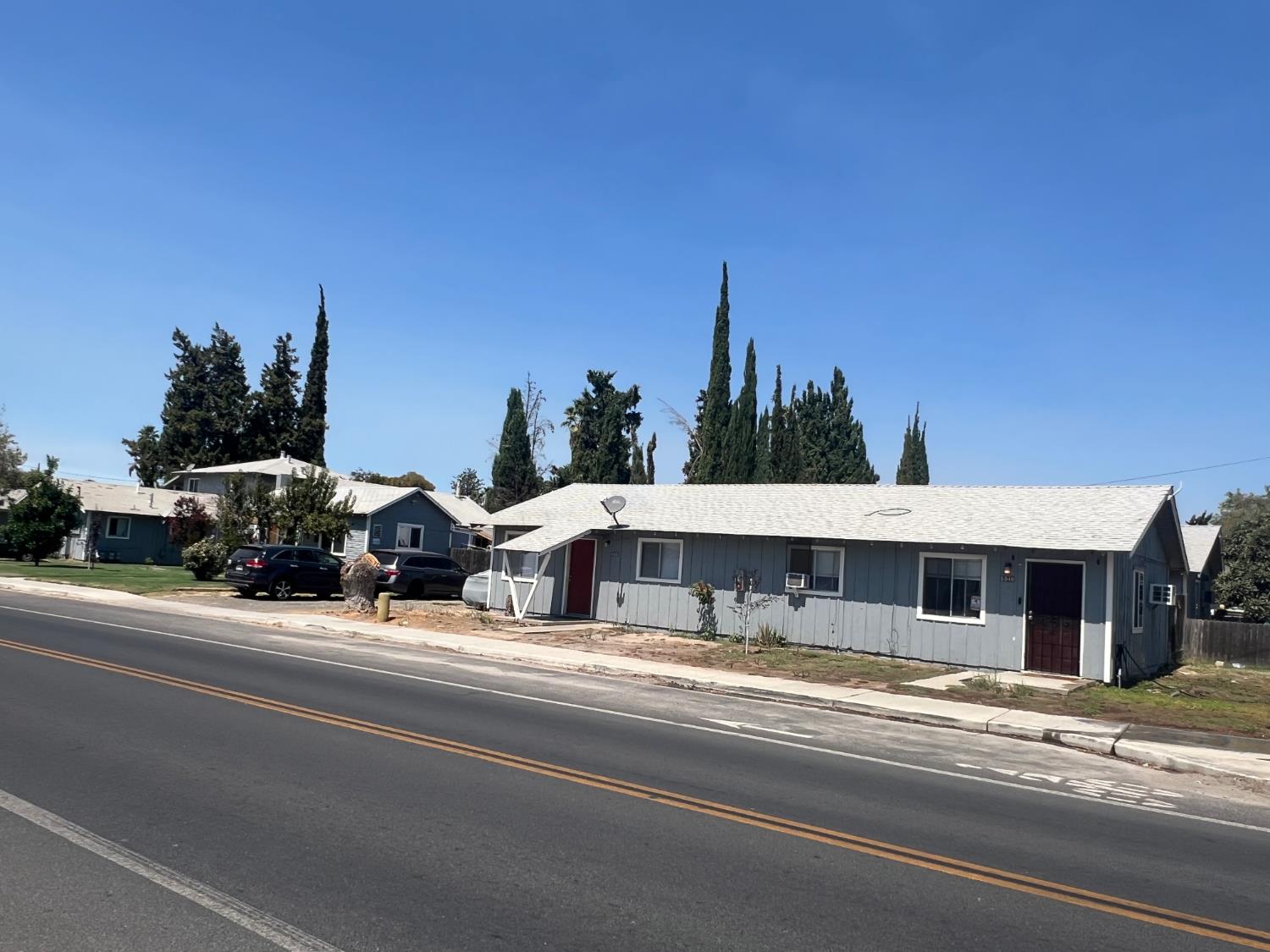 6860 6848 Walnut Ave, Winton, CA 95388