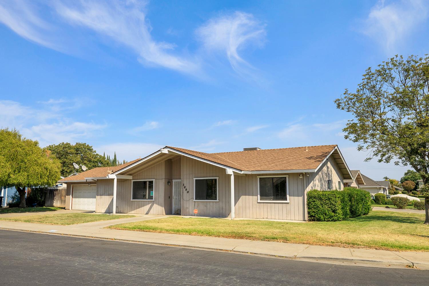 3800 Spring Oak Dr, Modesto, CA 95355