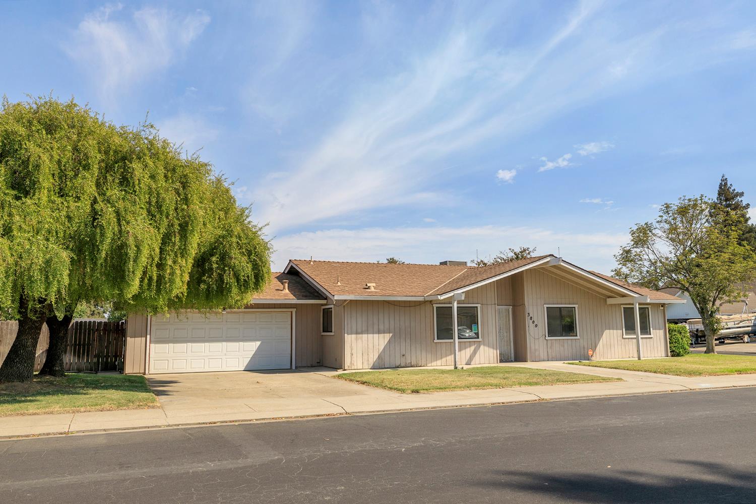 3800 Spring Oak Dr, Modesto, CA 95355