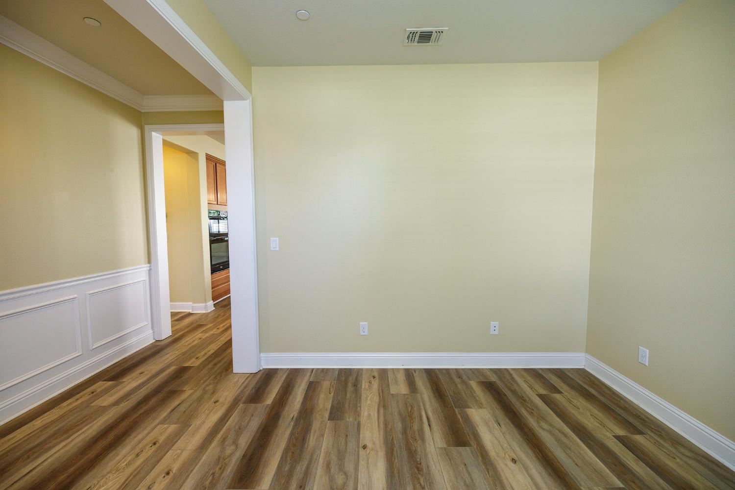 1454 Carriage House St, Manteca, CA 95336