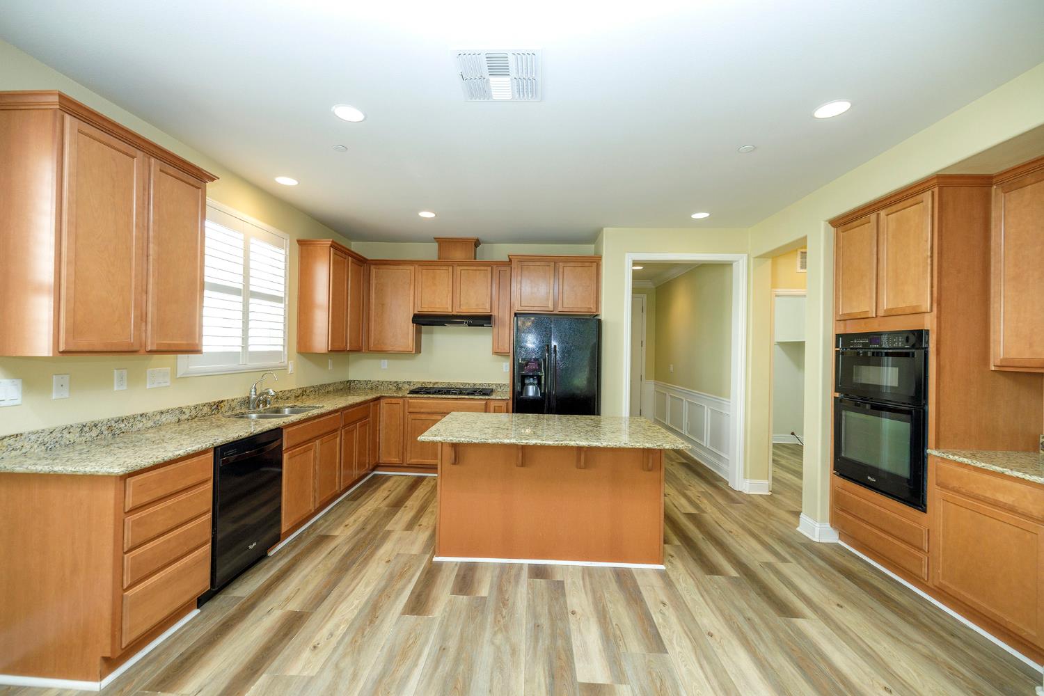 1454 Carriage House St, Manteca, CA 95336