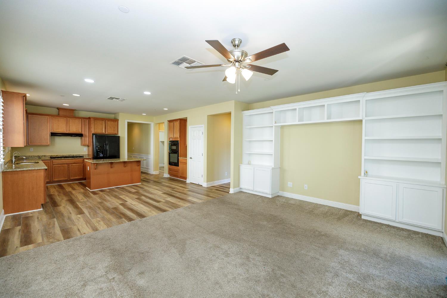 1454 Carriage House St, Manteca, CA 95336