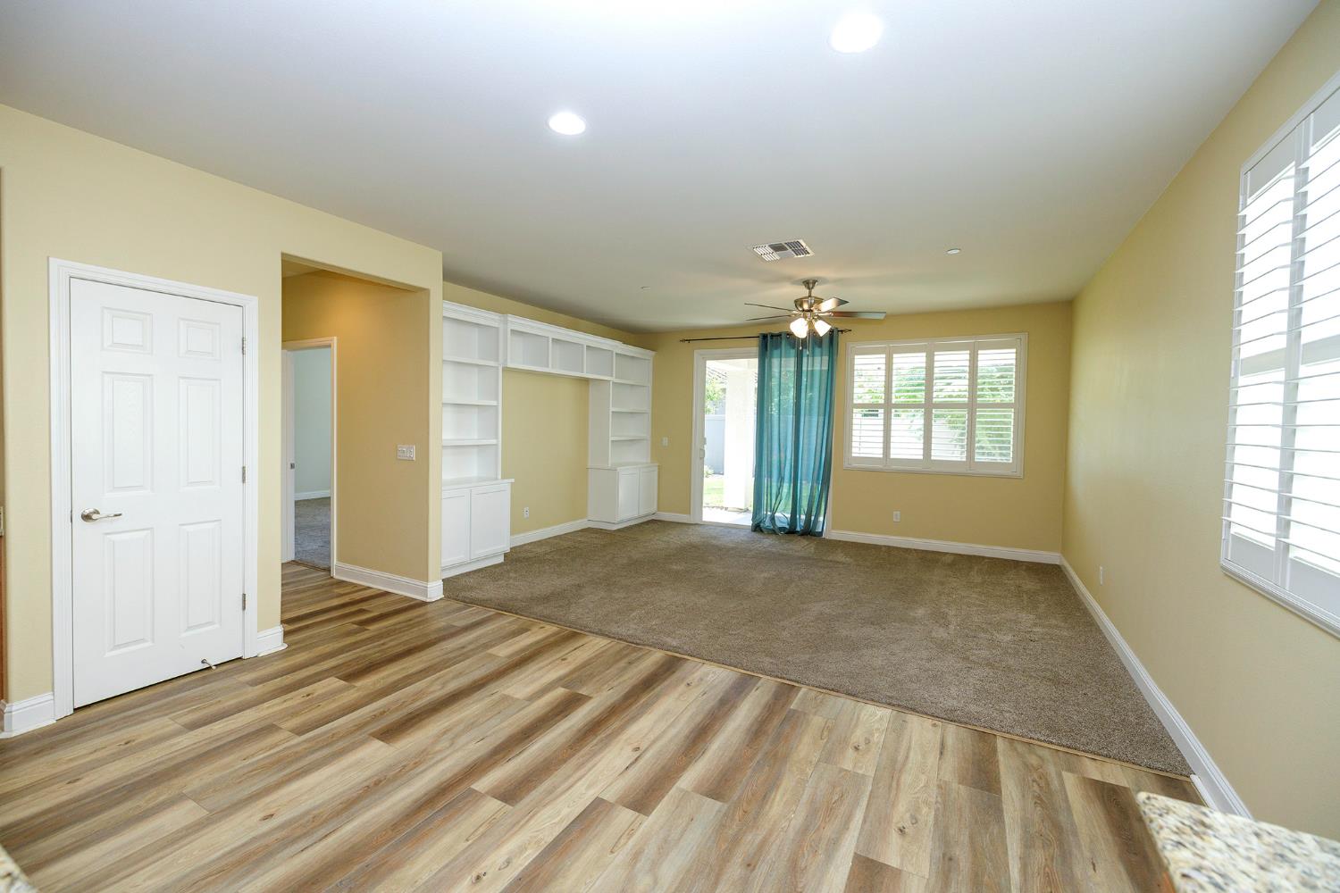 1454 Carriage House St, Manteca, CA 95336