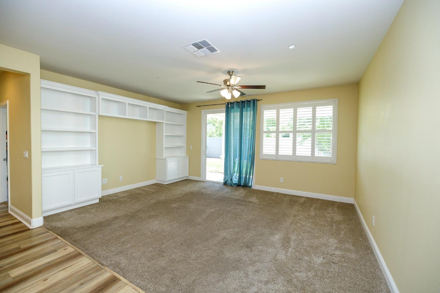 1454 Carriage House St, Manteca, CA 95336
