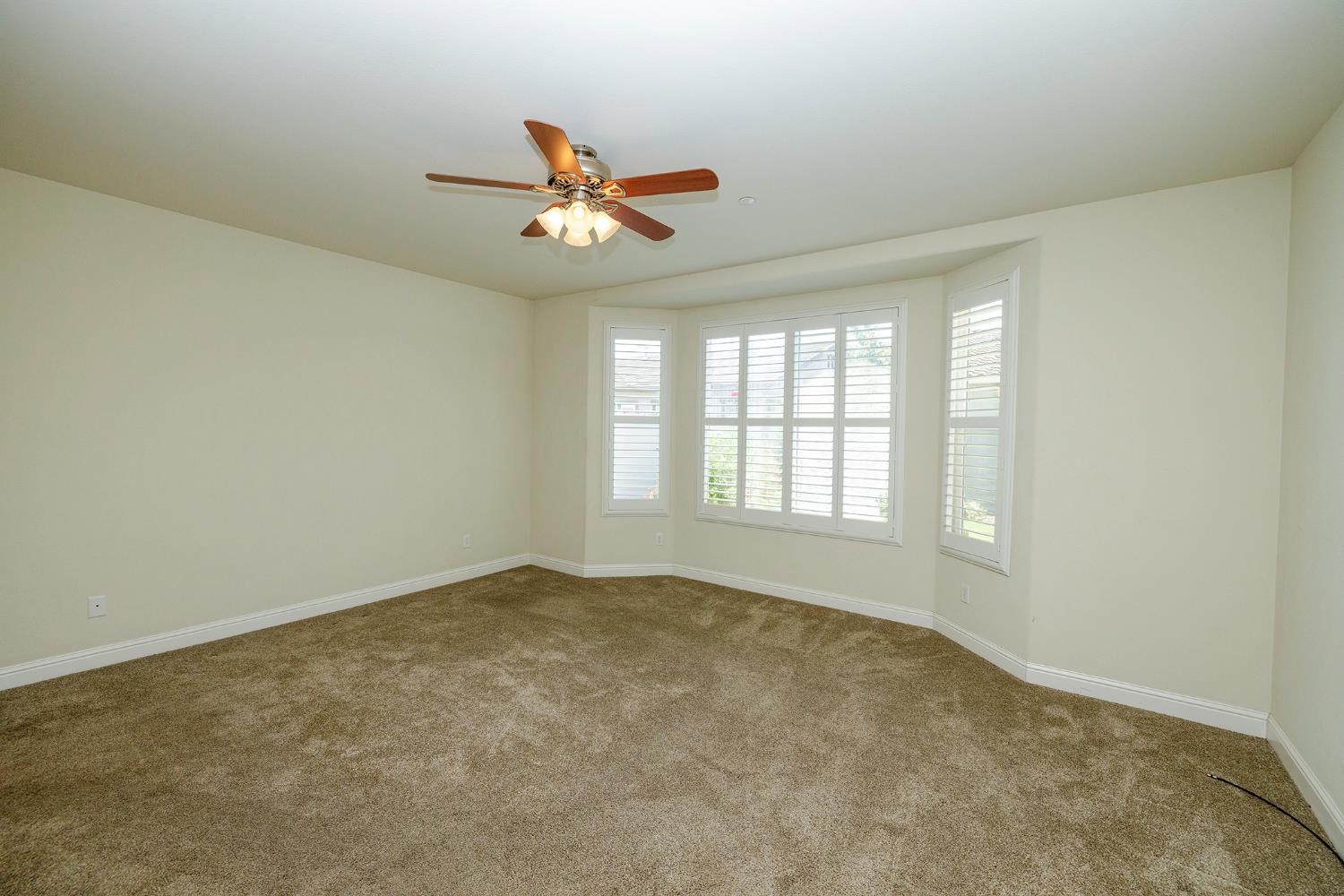 1454 Carriage House St, Manteca, CA 95336