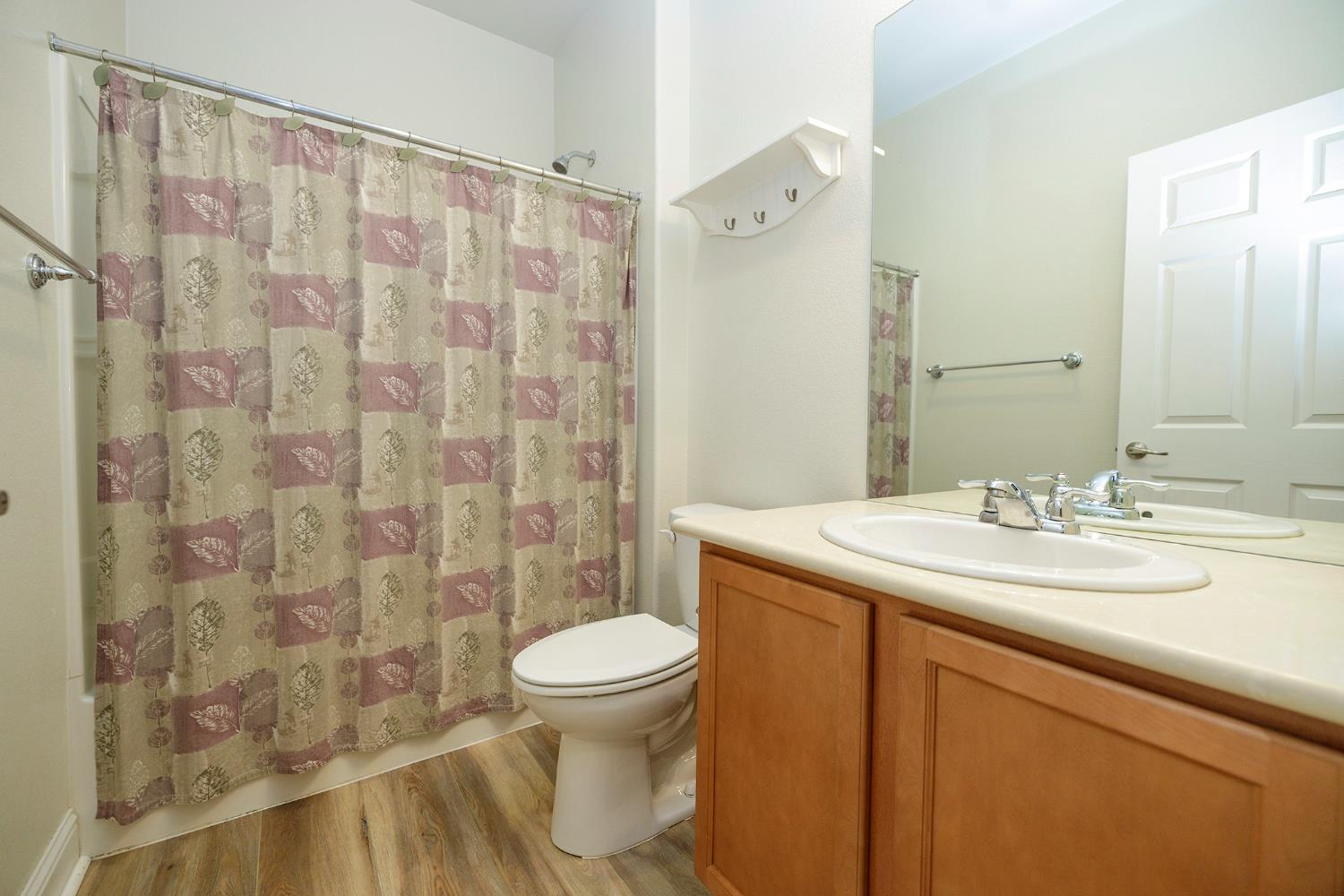 1454 Carriage House St, Manteca, CA 95336