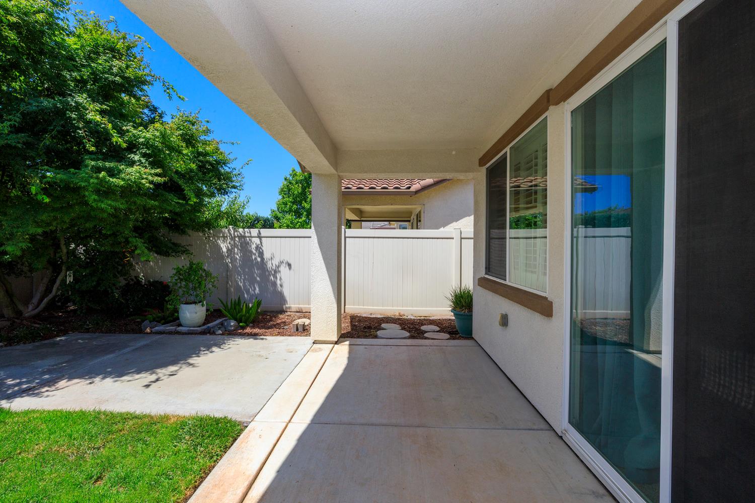 1454 Carriage House St, Manteca, CA 95336