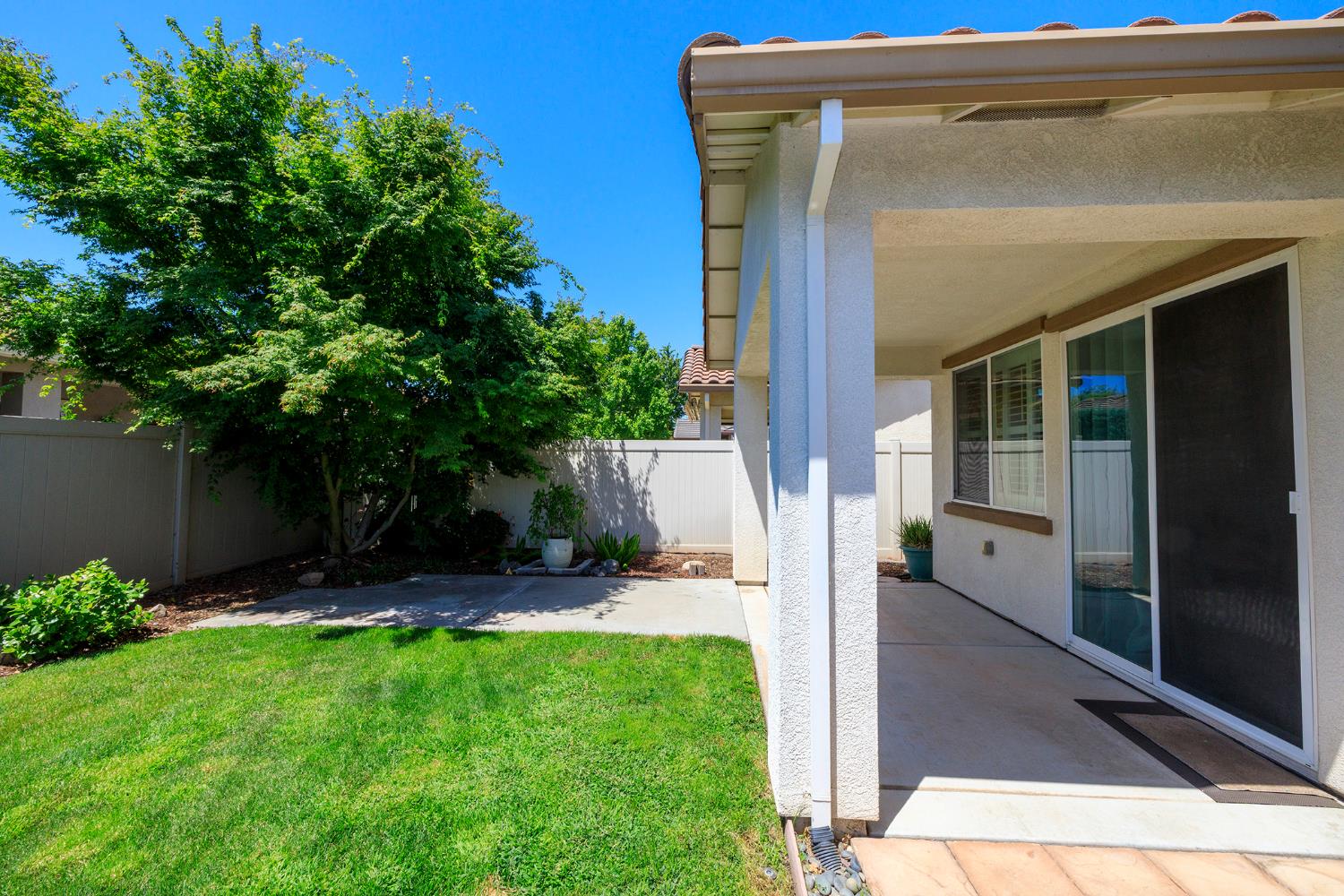 1454 Carriage House St, Manteca, CA 95336