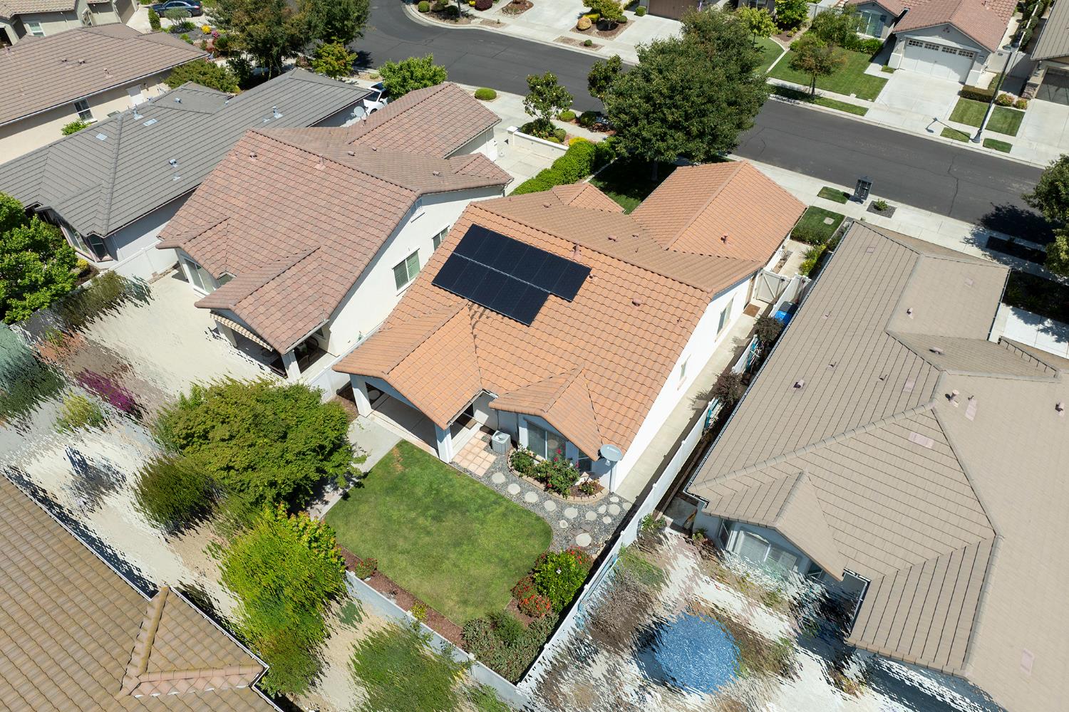 1454 Carriage House St, Manteca, CA 95336