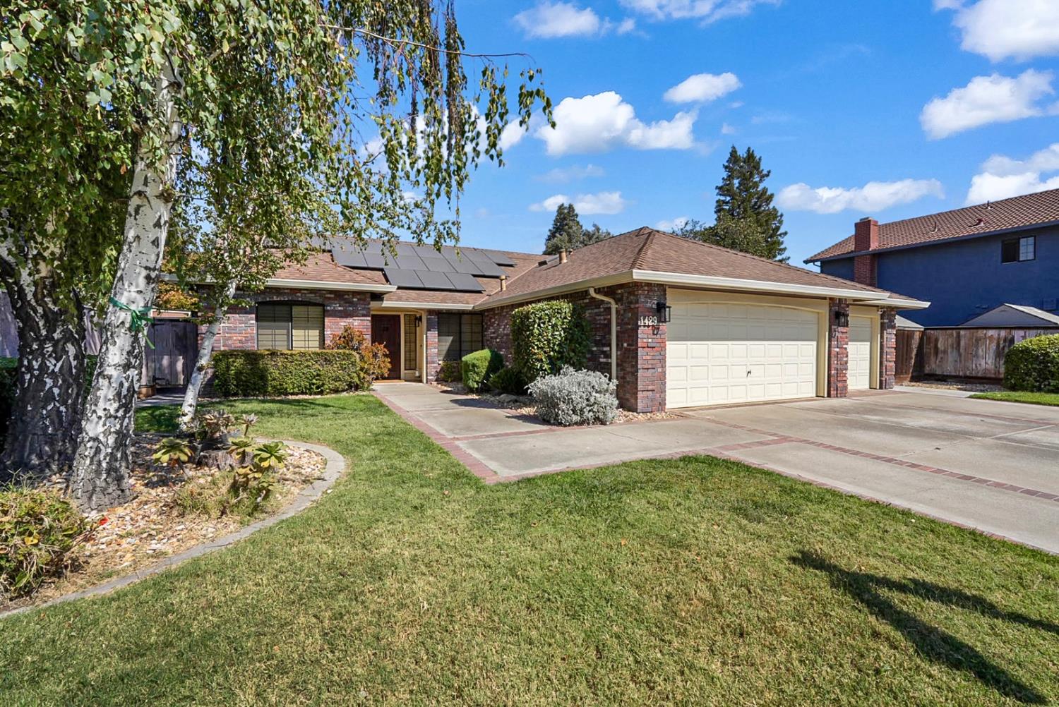 1429 Brookdale Way, Manteca, CA 95336