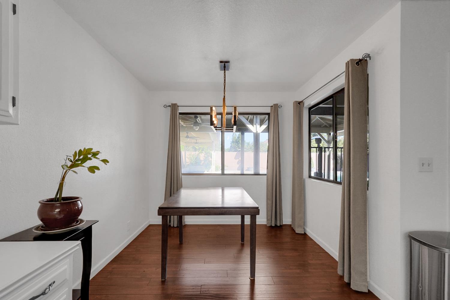1429 Brookdale Way, Manteca, CA 95336