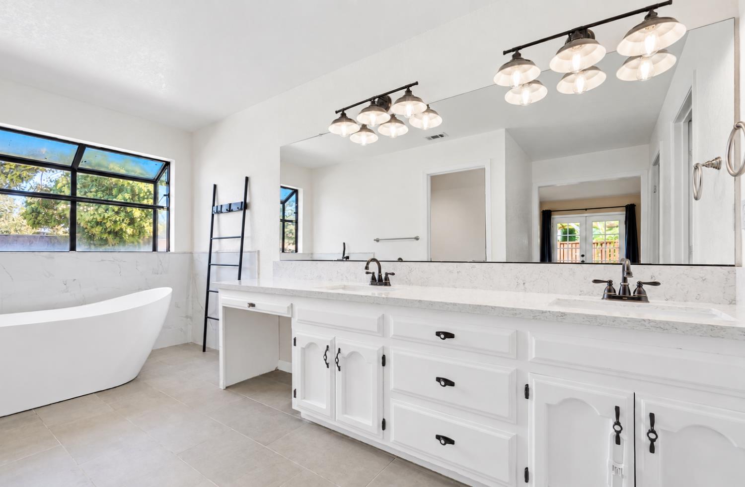 1429 Brookdale Way, Manteca, CA 95336