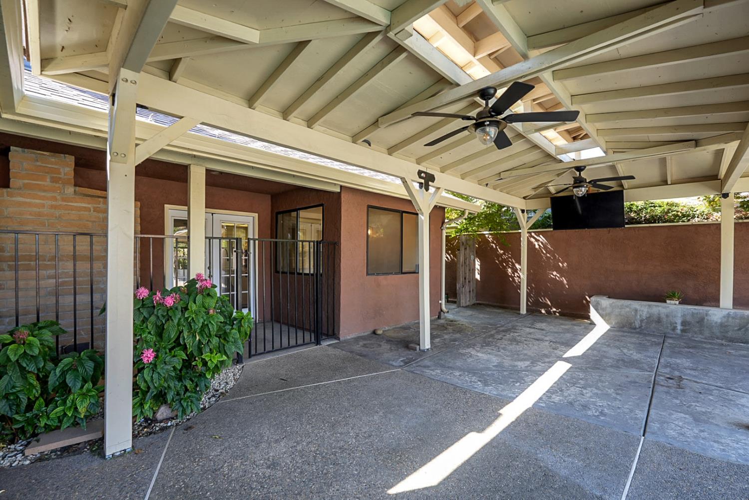 1429 Brookdale Way, Manteca, CA 95336