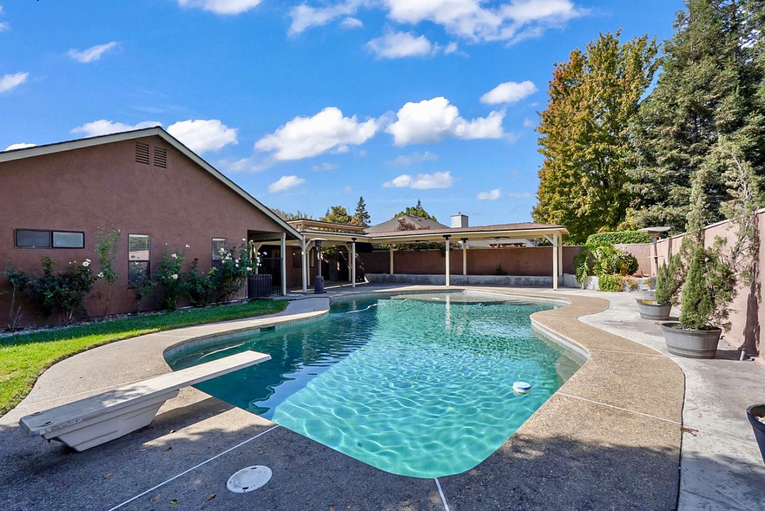 1429 Brookdale Way, Manteca, CA 95336