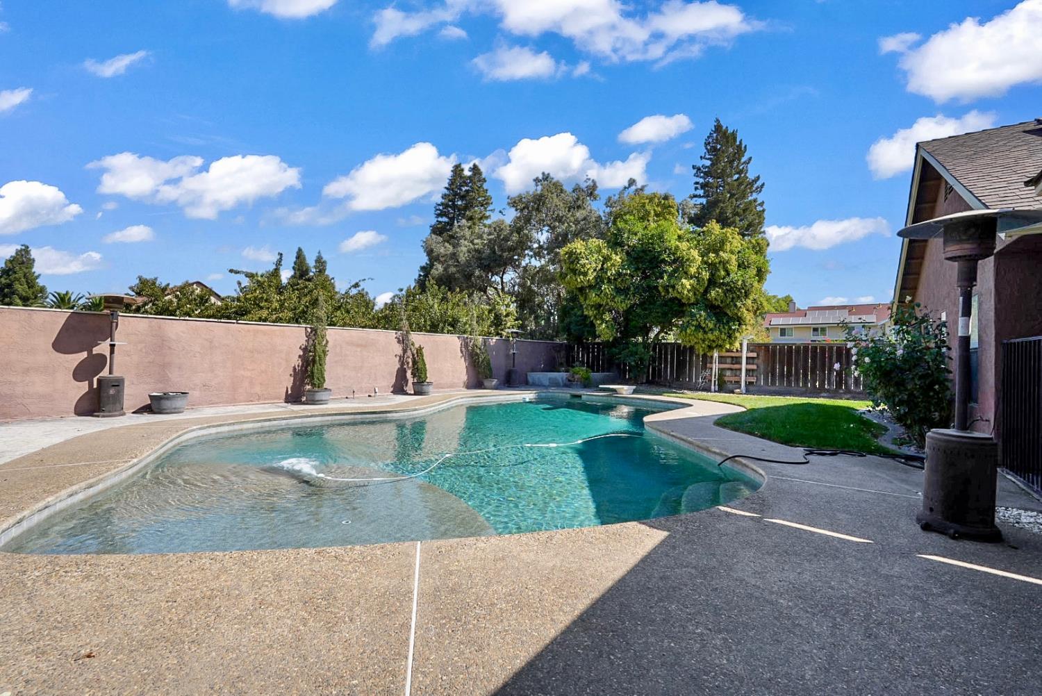 1429 Brookdale Way, Manteca, CA 95336