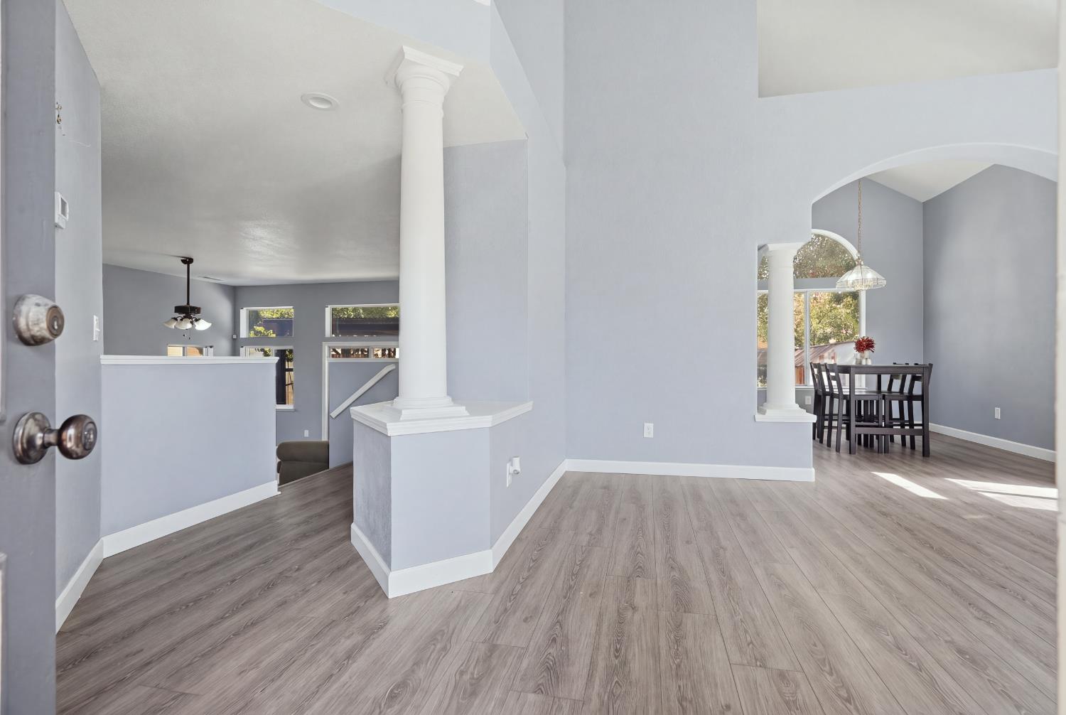 332 Ansonville Ln, Modesto, CA 95357