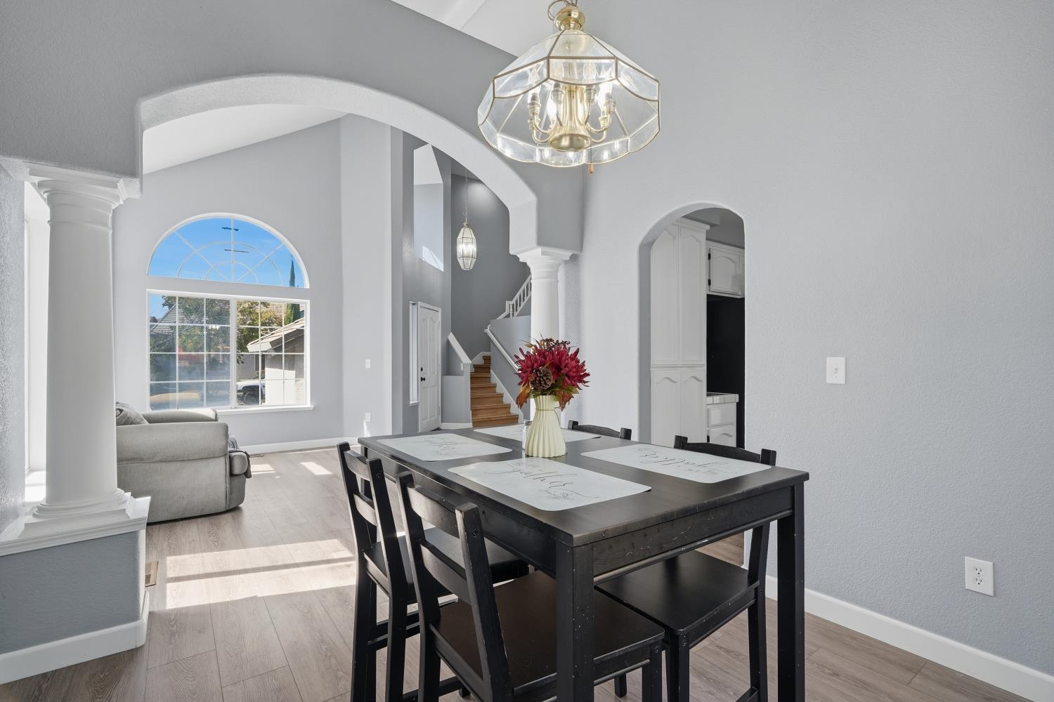 332 Ansonville Ln, Modesto, CA 95357
